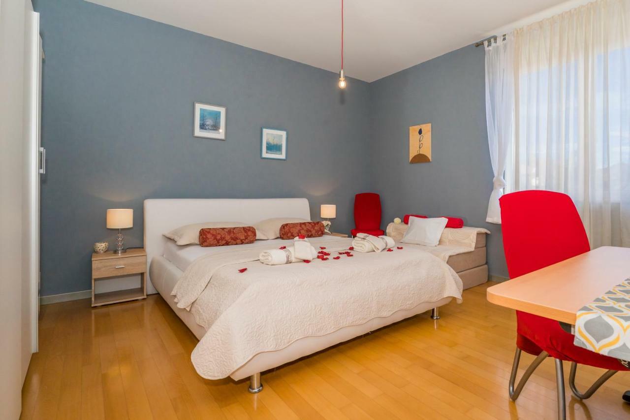 Apartment Old Town With Sea View Split Exteriér fotografie